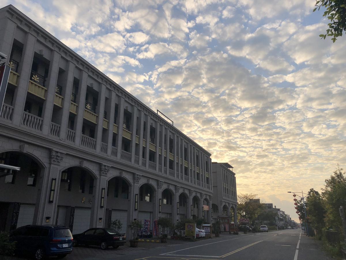 Iliving B&B Kota Hualien Bagian luar foto